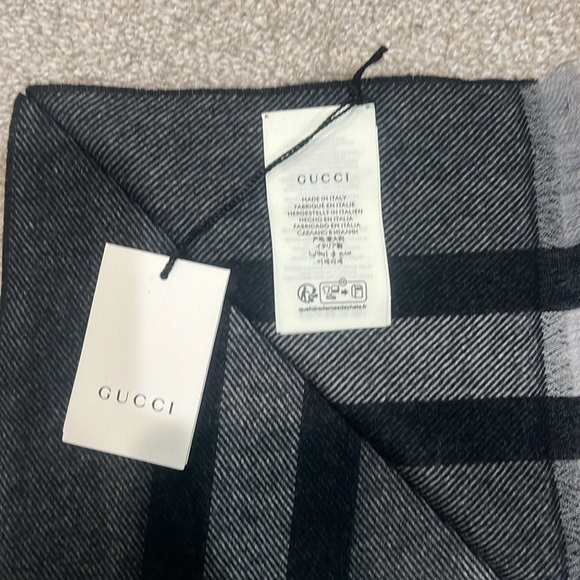 Gucci Scarf - Picture 1 of 5
